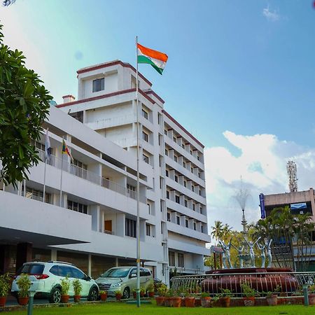 Casino Hotels Ltd Thrissur Eksteriør bilde