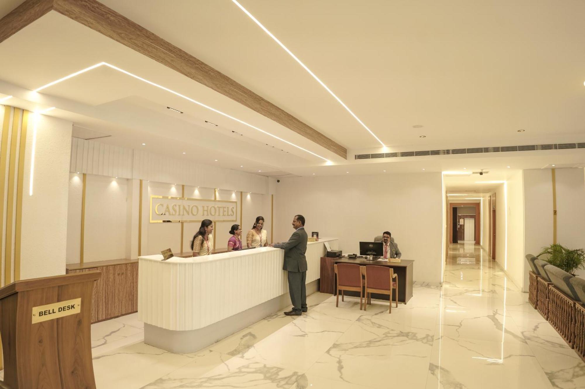 Casino Hotels Ltd Thrissur Eksteriør bilde