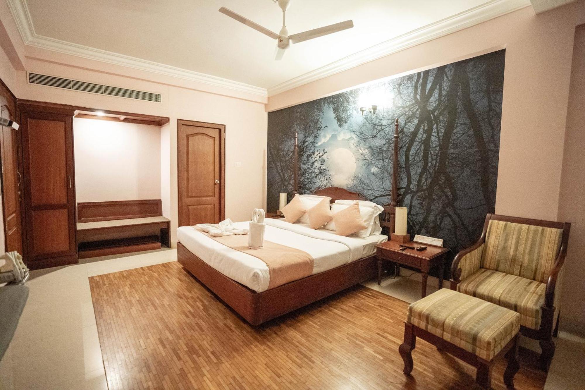 Casino Hotels Ltd Thrissur Eksteriør bilde