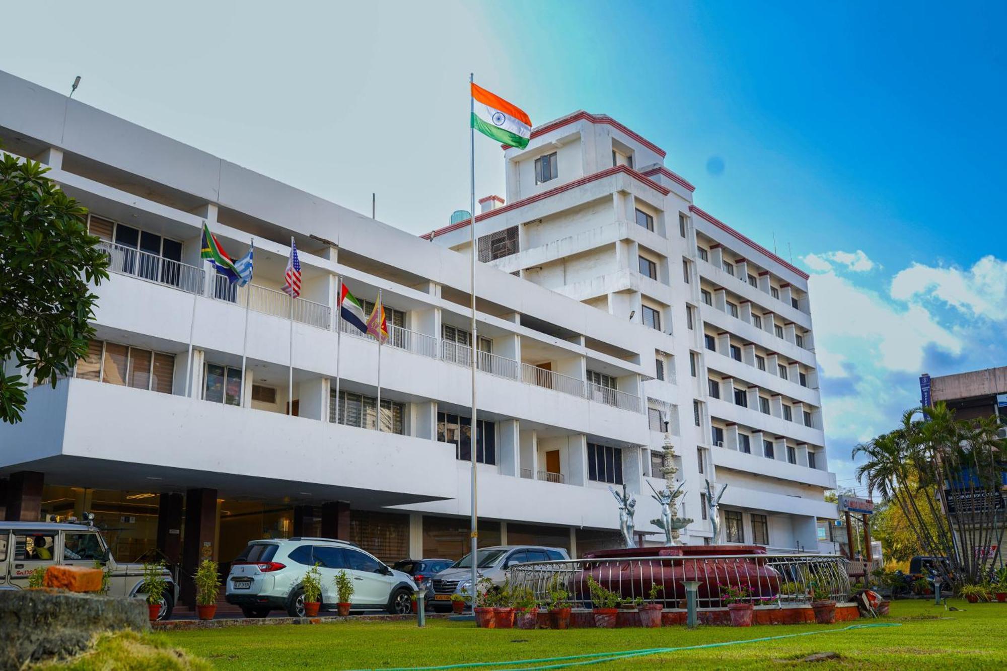 Casino Hotels Ltd Thrissur Eksteriør bilde