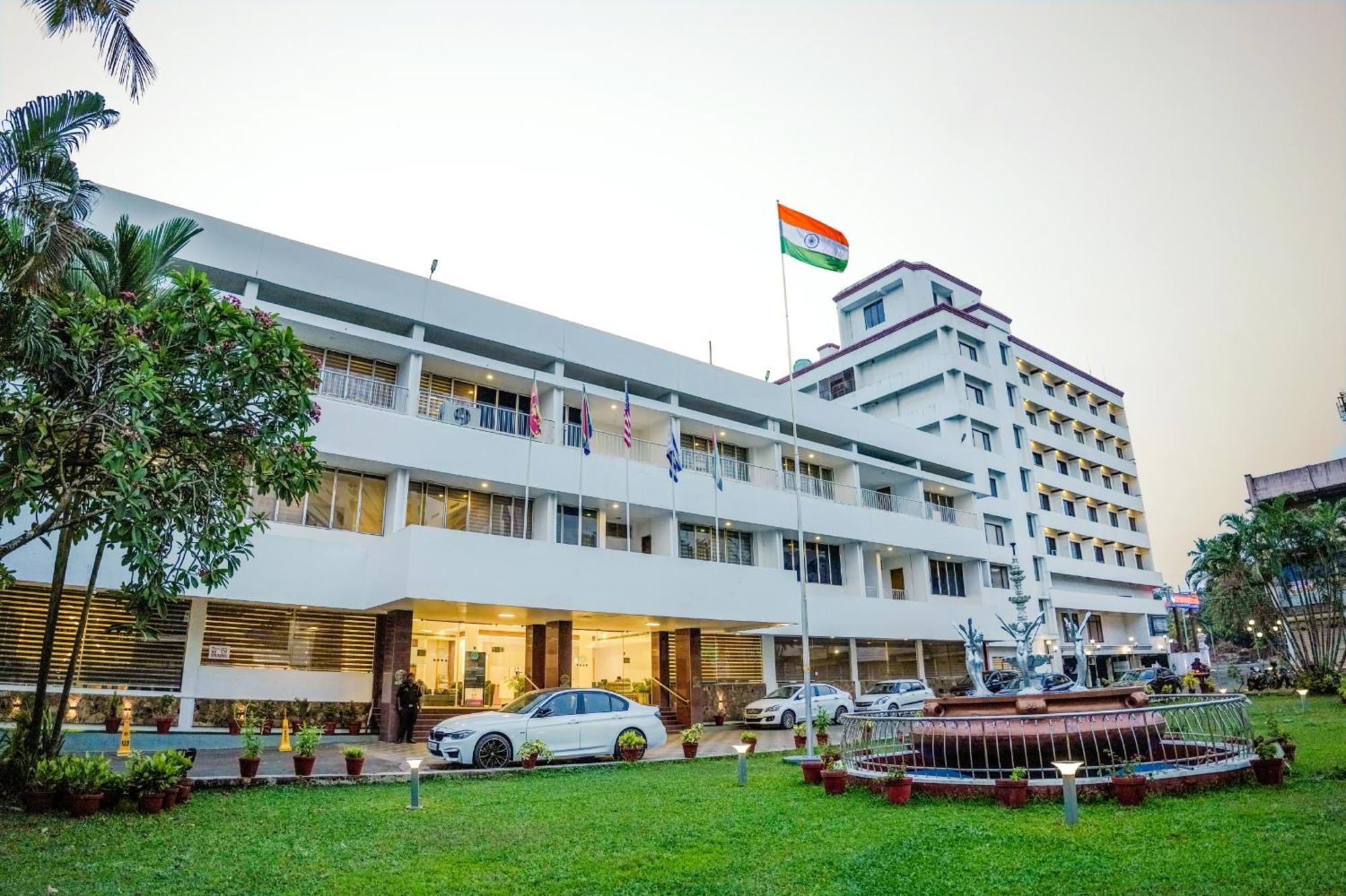Casino Hotels Ltd Thrissur Eksteriør bilde
